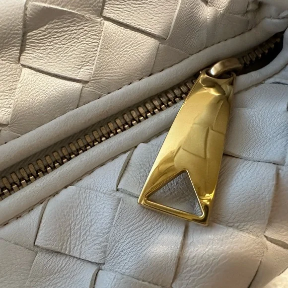 Bottega Veneta Chalk White Woven Bag - Picture 10 of 14